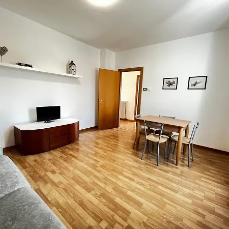 Apartmán Genova 9 *