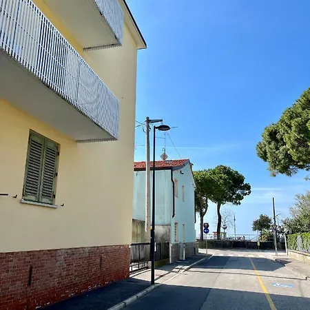 Genova 9 Apartment